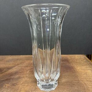 Clear Glass Crystal Fluted Vase - Elegant Home Accent